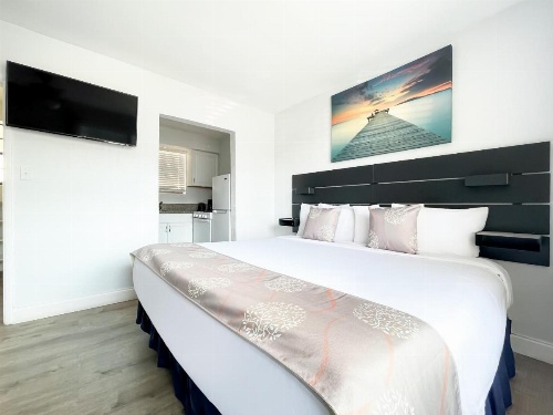 Hollywood Beach Hotels image 12