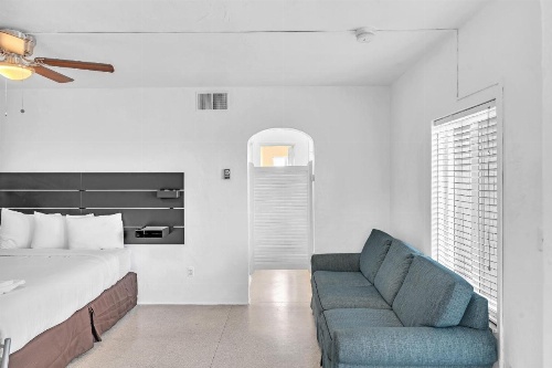 Hollywood Beach Hotels image 27