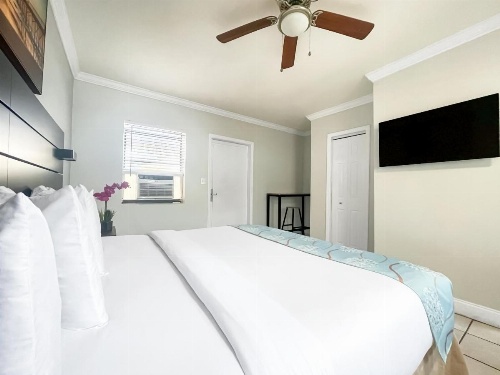Hollywood Beach Hotels image 46