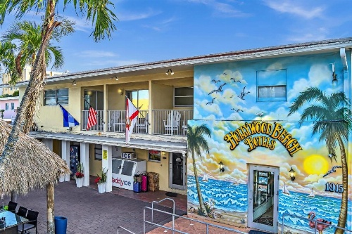 Hollywood Beach Hotels image 9